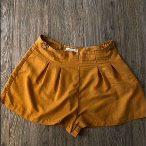 Urban outfitters skirt/shorts mustard, 8 womens